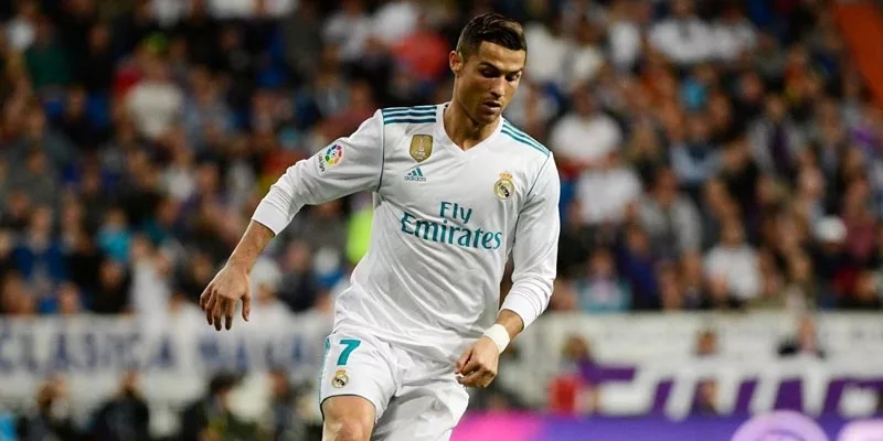 Hình ngầu của Ronaldo